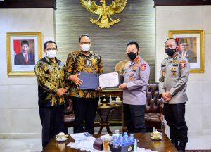 Terima Sertifikat CSFA Dari BPK, Kapolri Ingin Personel Polisi Miliki Kemampuan Auditor