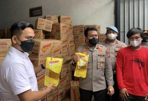 Polda Banten Temukan Sebanyak 24 Ton Minyak Goreng Tertumpuk Didalam Gudang