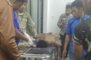 Traditional gold miners nearly died after falling into a dughole.