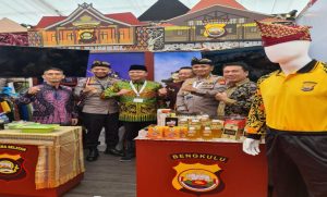 Gubernur Bengkulu Kunjungi Booth Business Matching Tahap IV Nusa Dua Bali