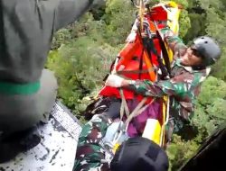Ini Sosok Prajurit Kopasgat TNI AU Yang Bertaruh Nyawa Gelantungan di Tandu Kapolda Jambi