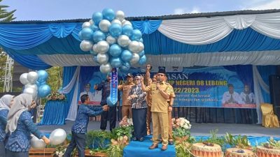 Bupati Lebong Kopli Ansori Hadiri Acara Perpisahan Siswa-siswi SMP Negeri 08 Lebong