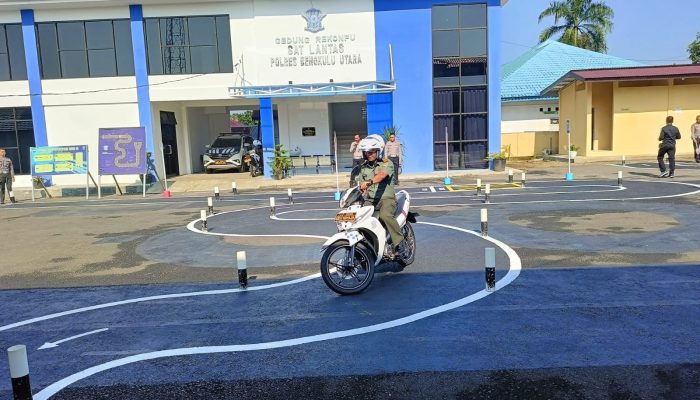Polres BU Sosialisasi Materi Ujian Praktek SIM Baru Untuk Pengendara Sepeda Motor