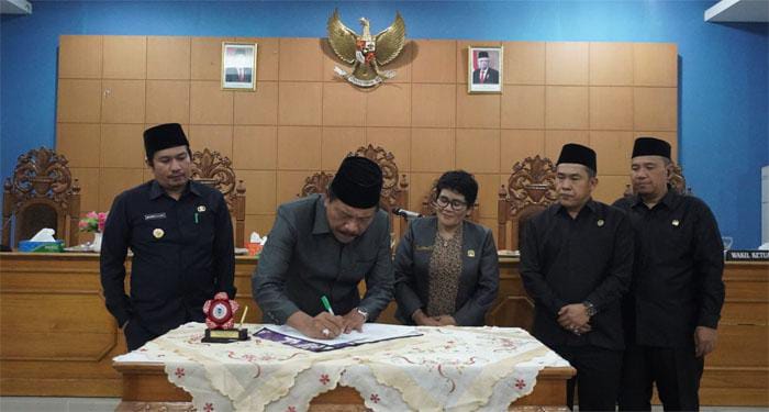 7 Fraksi DPRD Setujui Raperda LP2B Menjadi Perda untuk Perlindungan Lahan Pertanian di Bengkulu Utara