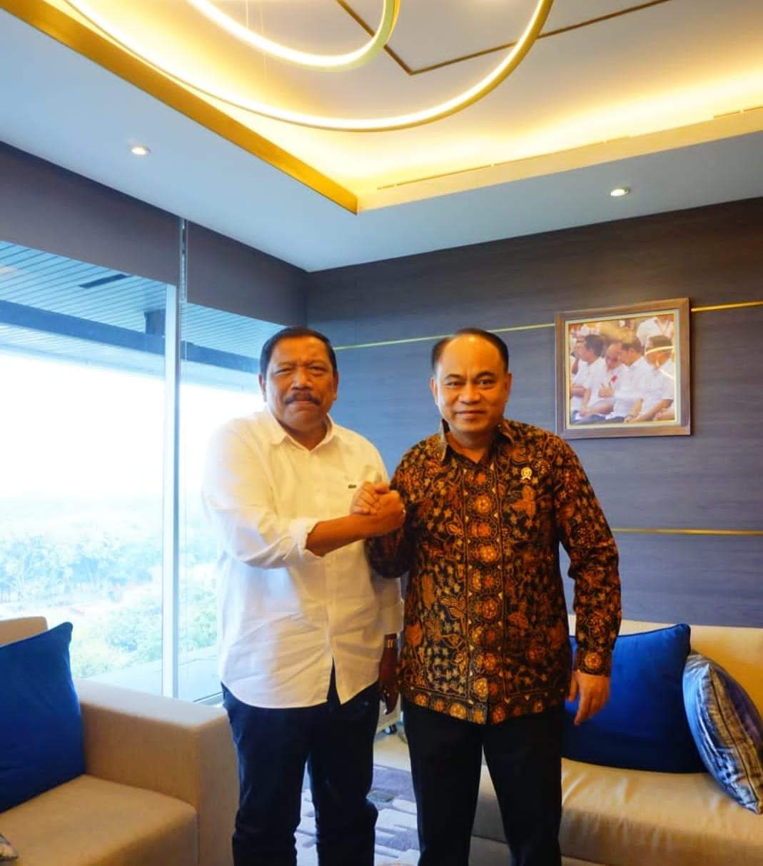 Perjuangkan Nasib Masyarakat yang Terdampak Blank Spot, Bupati BU Temui Menkominfo di Jakarta