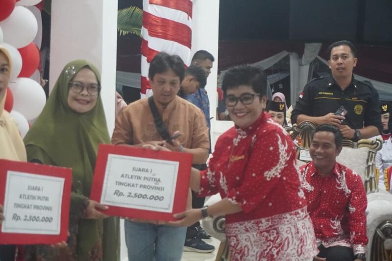 Sukses Menjalankan Tugas, Ketua DPRD Bengkulu Utara Apresiasi Anggot Pasukan Pengibar Bendera