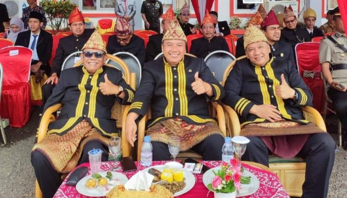 Waka II dan Kakom DPRD Hadir Dalam Penutupan Upacara HUT ke-47 Bengkulu Utara