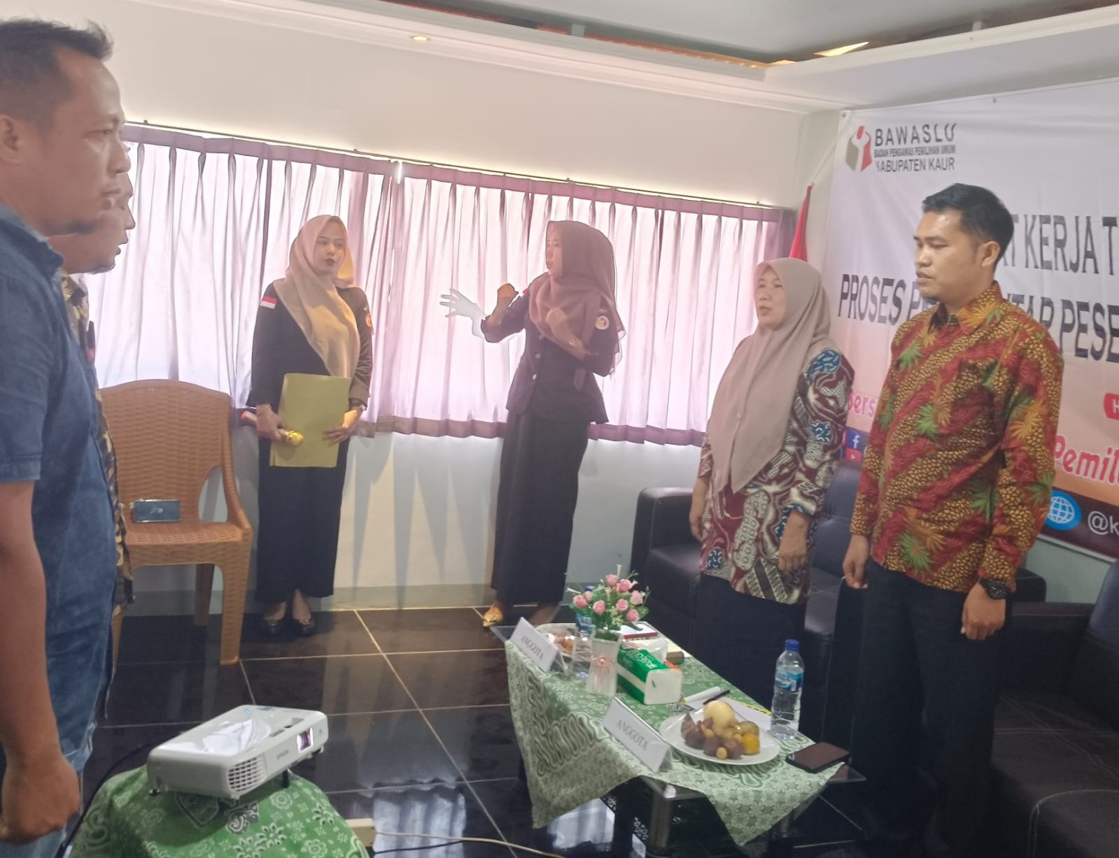 Memperkuat Demokrasi Lokal: Bawaslu Kaur Giatkan Pelatihan dan Koordinasi bagi Panitia Pengawas Kecamatan