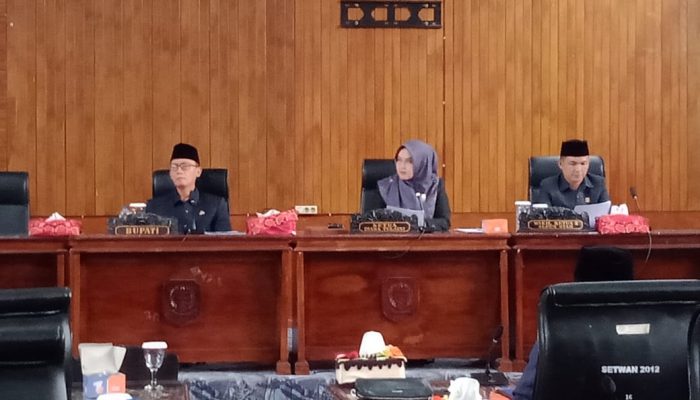 Bahas RAPBD Tahun 2024, DPRD Kabupaten Kaur Gelar Rapat Paripurna