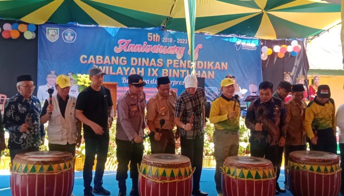 Gubernur Bengkulu Hadiri Puncak HUT Capdin Kaur ke-5 Disambut dengan Atraksi Khas Bengkulu