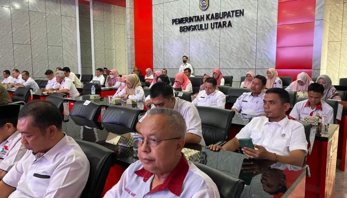 Kadinkes BU Apresiasi Seminar Inovasi Daerah Sebagai Pemacu Pertumbuhan Ekonomi, Kesehatan dan Kesejahteraan Masyarakat