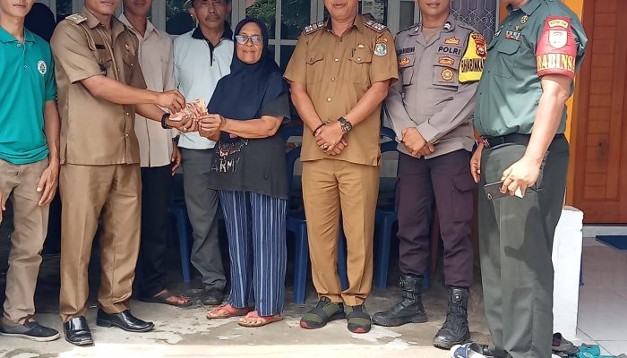 Jelang Bulan Suci Ramadhan 1445 H Desa Tanjung Kemunig III Realisasi BLT DD Tahap Pertama