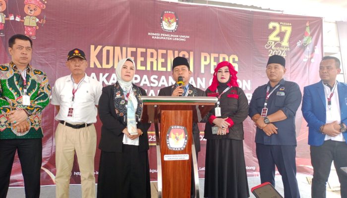 Daftar Pertama ke KPU Lebong Kopli Ansori – Roiyana Resmi Maju Pilkada Kabupaten Lebong