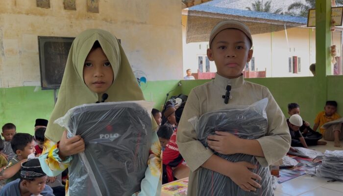 Sinergi Polri dan Universitas Jambi Salurkan Bantuan Pendidikan untuk Pelajar Terdampak Banjir di Aceh Tamiang