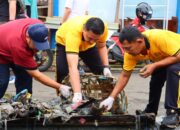 Polres Lebong dan Polsek Jajaran Bersama TNI, Pemda, dan Masyarakat Gelar Aksi Bersih Sampah di Terminal Muara Aman