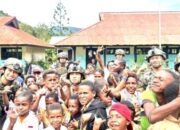 Satgas Ops Damai Cartenz 2026 Latih Disiplin dan Karakter Siswa SD Dondobaga di Mulia