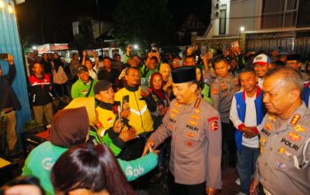 Momen Kapolri Interaksi-Serap Aspirasi Ojol di Kedai Ado Presisi