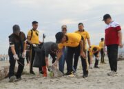 Polda Bengkulu Gaungkan GEMPAR GEMPITA ASRI, Bersih Pantai dan Kota Serentak di 38 Titik