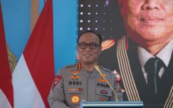 Dukung Asta Cita Presiden Prabowo sebagai Prioritas Nasional, Polri Serahkan 378 Unit Perumahan bagi PNPP dan Masyarakat di Sultra