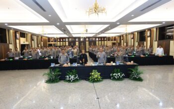 WAKAPOLRI BUKA RAKERNIS EMPAT FUNGSI PUSAT POLRI 2026, TEGASKAN PENGUATAN ORGANISASI DAN BERI PENGHARGAAN IKPA TERBAIK