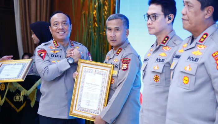 POLRI BERI PENGHARGAAN IKPA TERBAIK PADA RAKERNIS EMPAT FUNGSI PUSAT POLRI 2026