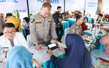 Polri Untuk Masyarakat : Polda Jatim Gelar Baksos dan Bakkes untuk Ribuan Warga di Nganjuk