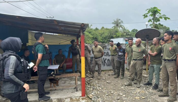 Tim Kesehatan Operasi Damai Cartenz 2026 Lakukan Pemeriksaan Kesehatan Personel di Pos-Pos Yahukimo