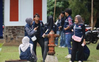 Kapolda Bengkulu Monitoring Pelepasan 2.052 Mahasiswa KKN UNIB, Dorong Pengabdian Aman dan Bermanfaat