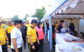 Polda Lampung Gelar Bazar, Pasar Rakyat, Olahraga Bersama, dan Bakti Sosial Sambut Hari Bhayangkara ke-80