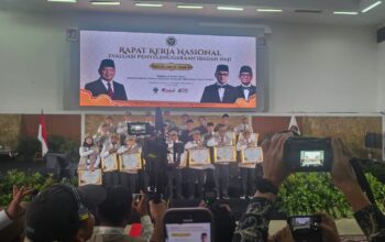 Dukung Sukses Penyelenggaraan Haji 2026, Polri Terima Penghargaan dari Kementerian Haji dan Umrah RI