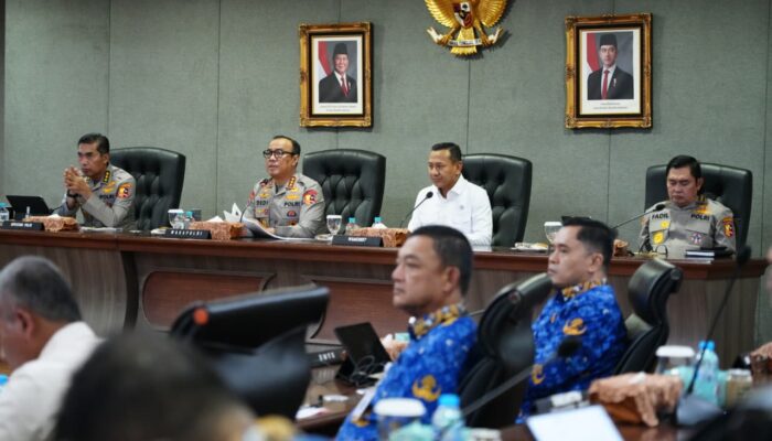 Tindak Lanjuti Arahan Presiden, Wakapolri dan Wamen Kehutanan Konsolidasikan Langkah Nasional Hadapi El Nino dan Karhutla