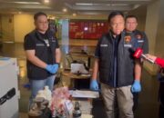 Polri Ungkap Dugaan Penyelundupan Emas Hasil Tambang Ilegal ke Luar Negeri, Amankan 2 WNA