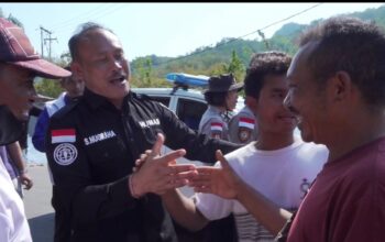 Warga Blokade Jalan di Wae Pesi, Polisi Pilih Dengarkan Keluhan dan Redakan Kekecewaan