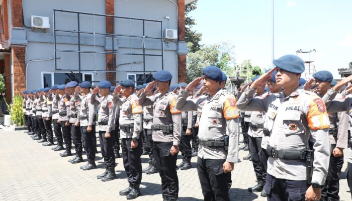 Polri Kerahkan 300 Personel Brimob dari Kaltim dan Bali untuk Tangani Karhutla di Kalbar