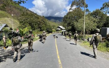 Satgas Kepolisian Operasi Damai Cartenz Perkuat Kehadiran Humanis di Distrik Muara Puncak Jaya