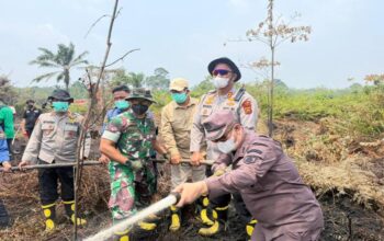 Polri Bersama TNI dan Stakeholder Gerak Cepat Tangani Karhutla di Sarolangun