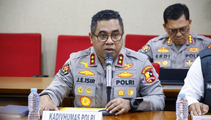 Polri Lakukan Langkah Awal Mitigasi Dampak Abu Vulkanik Anak Krakatau, Masyarakat Diimbau Tetap Tenang
