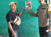 Bhabinkamtibmas Polsek Lebong Utara Ajak Warga Cegah Karhutla Melalui Himbauan dan Pemasangan Stiker