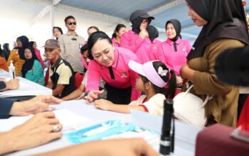 Bhayangkari Peduli Jangkau Pulau Borang, Perkuat Kesehatan dan Ketahanan Sosial Warga Pesisir Sumsel