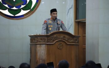 Kapolri Ajak Jamaah Masjid Al-Ikhlas Mabes Polri Jaga Kerendahan Hati dan Perkuat Akhlak