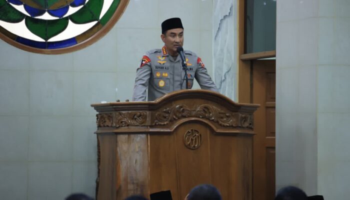 Kapolri Ajak Jamaah Masjid Al-Ikhlas Mabes Polri Jaga Kerendahan Hati dan Perkuat Akhlak