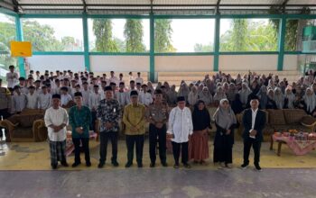 Hari Santri, Wakapolda Bengkulu Bawa Tumpeng dan Beri Pesan untuk Generasi Santri Ponpes Al-Qur’an Harsallakum