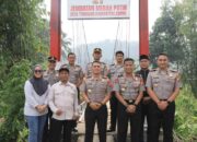 Permudah Akses Warga, Kapolda Bengkulu Resmikan Jembatan Merah Putih di Desa Tunggang Lebong