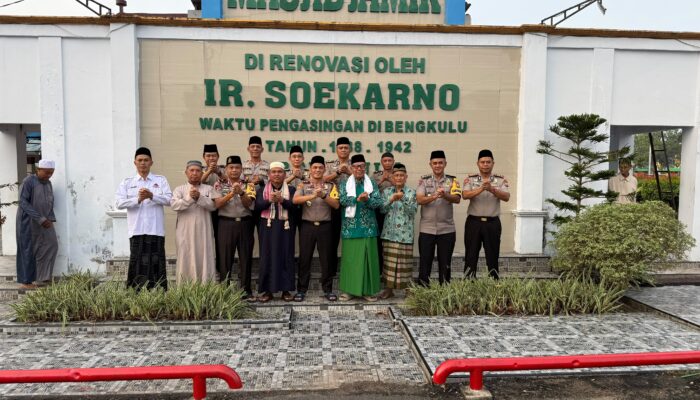Kapolda Bengkulu Turun Langsung Serap Aspirasi Warga, Quick Wins Subuh Keliling Perkuat Polisi Bersama Masyarakat